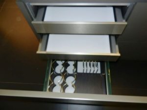 cocina foodshelf exposicion cajones de servicio